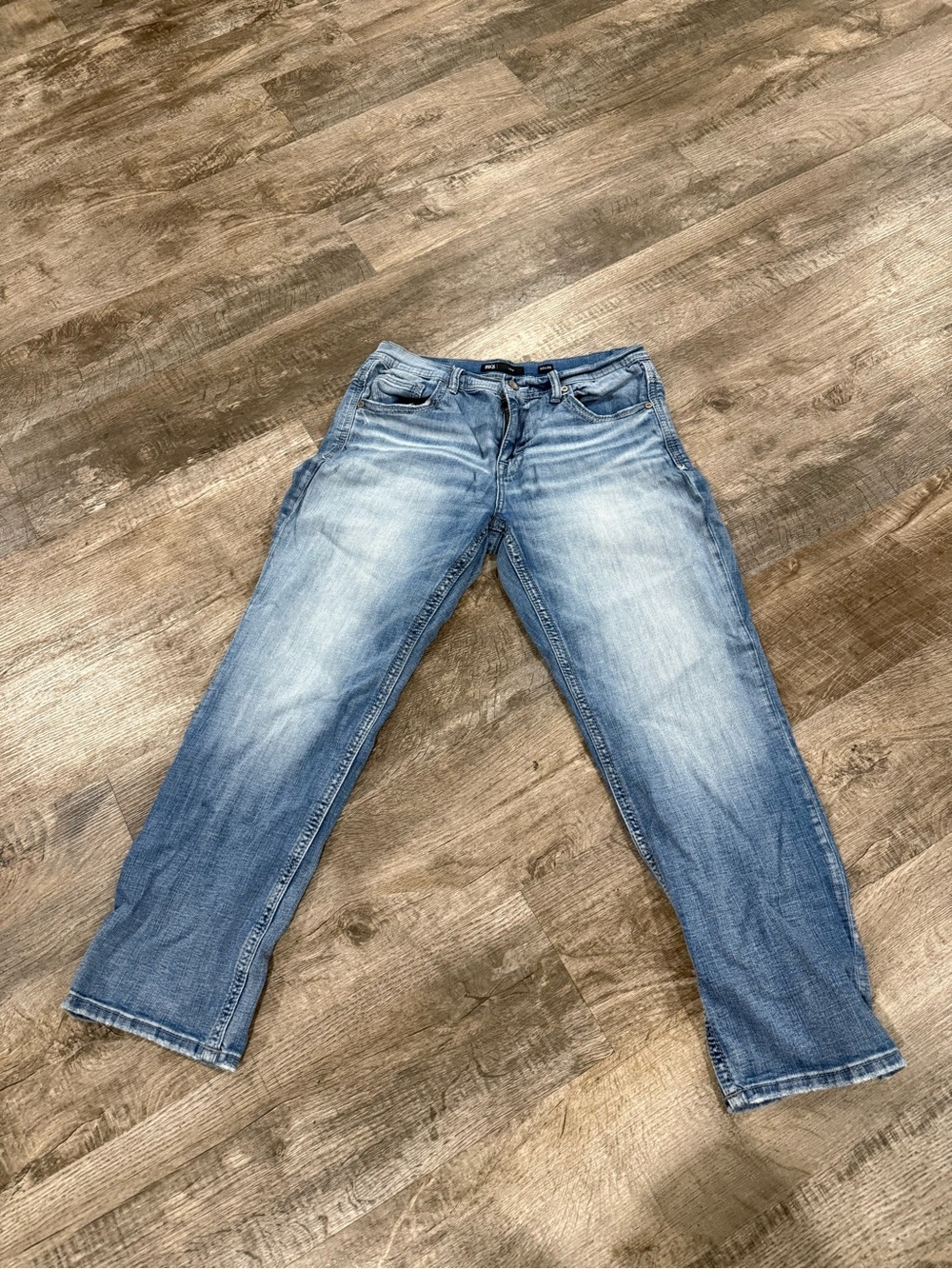 BKE Men's Light Blue Relaxed Fit Jeans